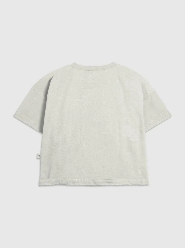 Camiseta infantil con diseño de girasoles