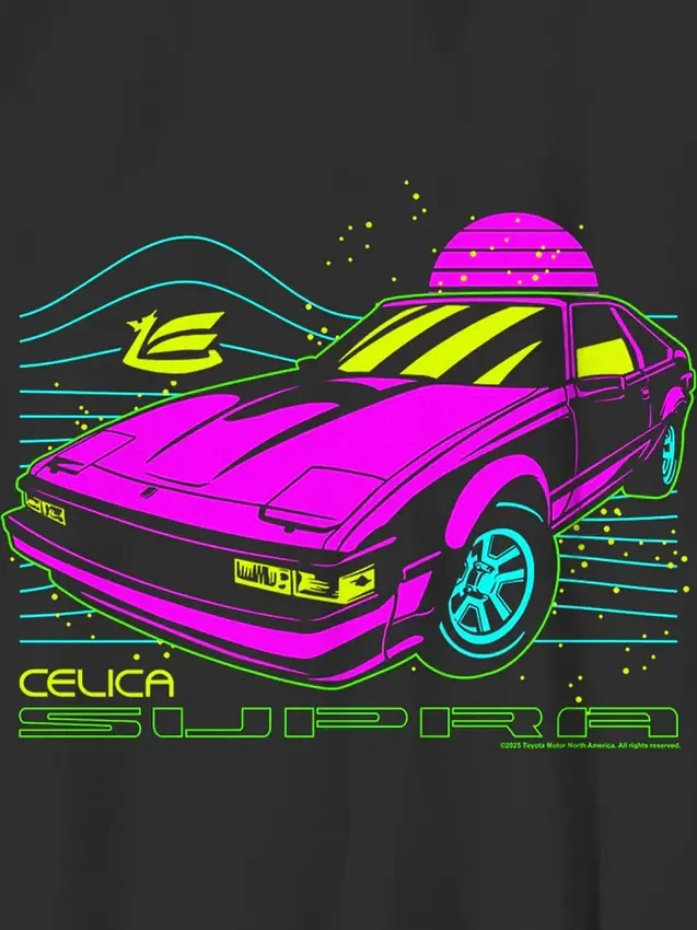Camiseta infantil con diseño gráfico de Toyota Supra en colores neón