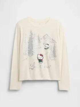 Camiseta infantil oversize con diseño gráfico