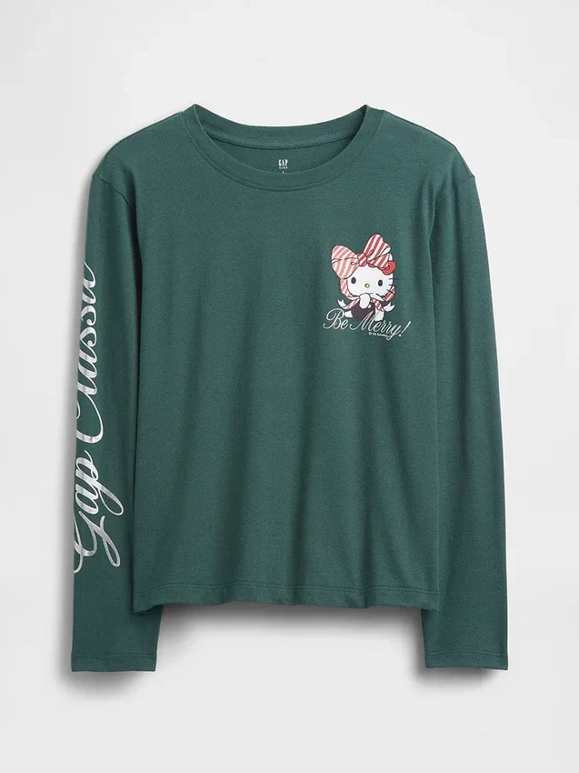 Camiseta infantil oversize con diseño gráfico