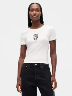 Camiseta moderna ajustada de GAP × Disney «La pesadilla antes de Navidad» de Tim Burton