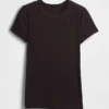 Camiseta moderna de cuello redondo