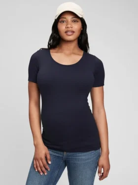 Camiseta premamá moderna de cuello redondo