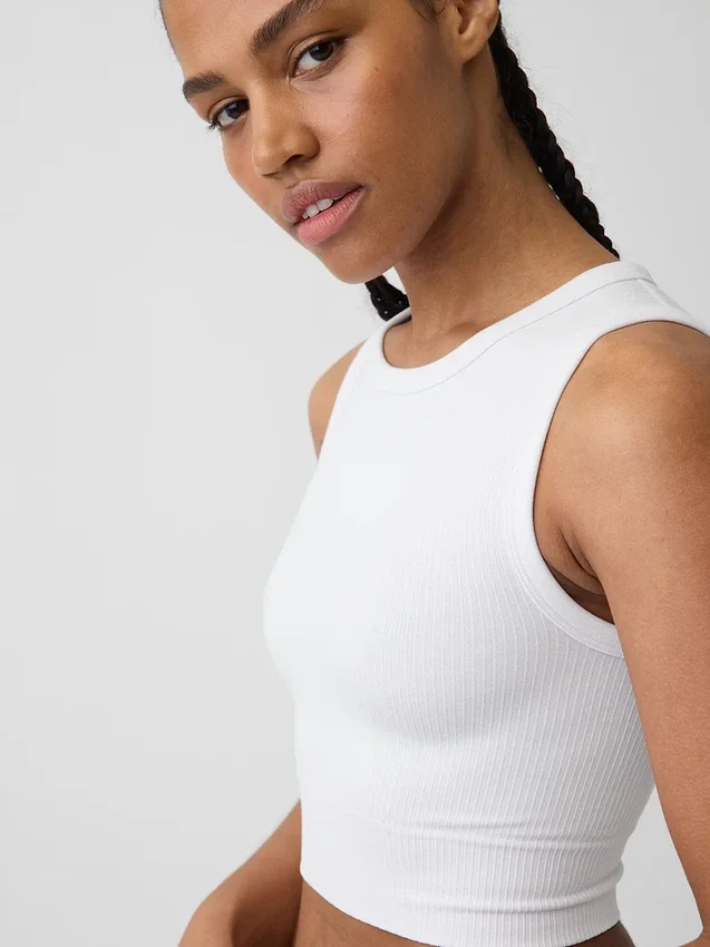 Camiseta sin costuras de canalé corta