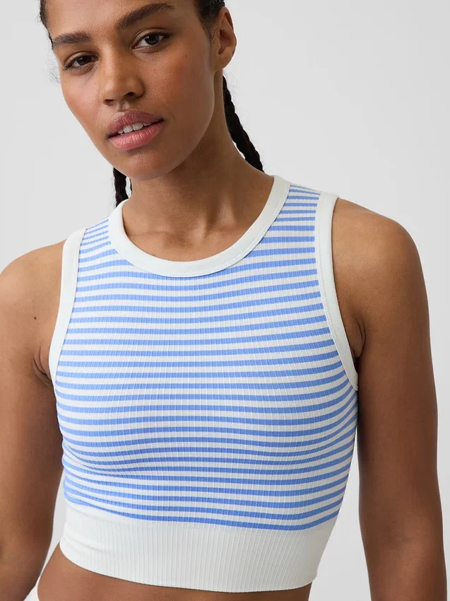 Camiseta sin costuras de canalé corta