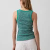 Camiseta sin mangas con cuello redondo acanalado