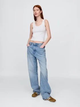 Camiseta sin mangas corta de estilo moderno