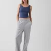 Camiseta sin mangas de pijama con ribete de encaje y costuras finas