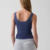 Camiseta sin mangas de pijama con ribete de encaje y costuras finas