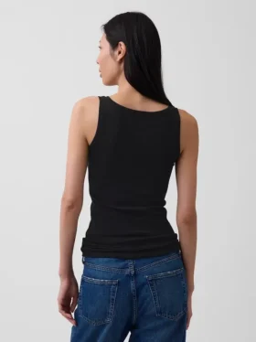 Camiseta sin mangas moderna