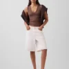 Camiseta sin mangas moderna con cuello en V