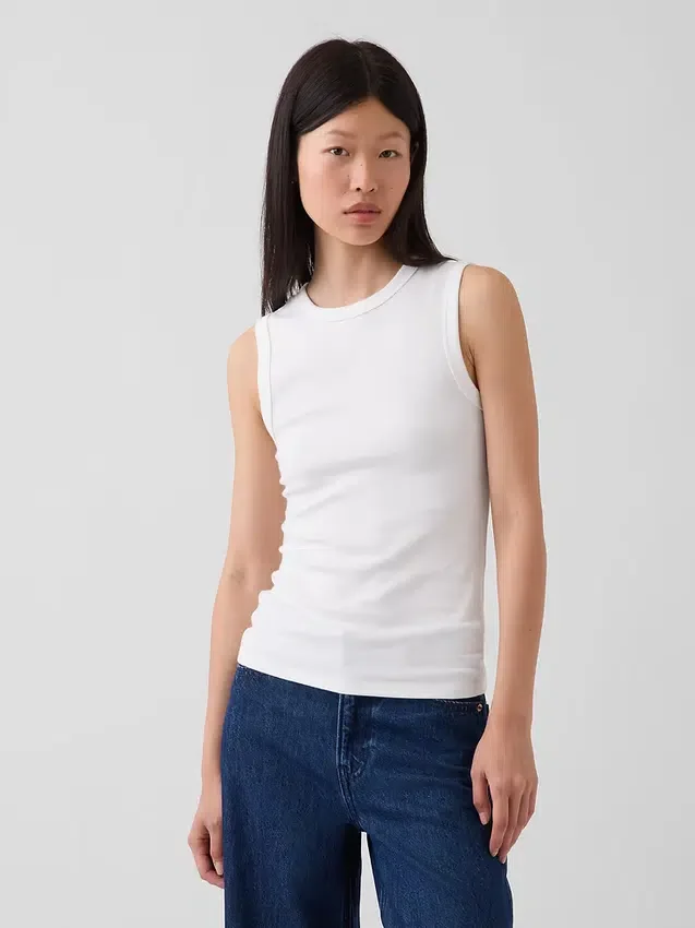 Camiseta sin mangas moderna de cuello redondo