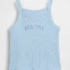 Camiseta sin mangas para niños con cuello cuadrado y tejido acanalado