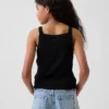 Camiseta sin mangas para niños con cuello cuadrado y tejido acanalado