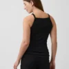 Camiseta sin mangas premamá con cuello delantal
