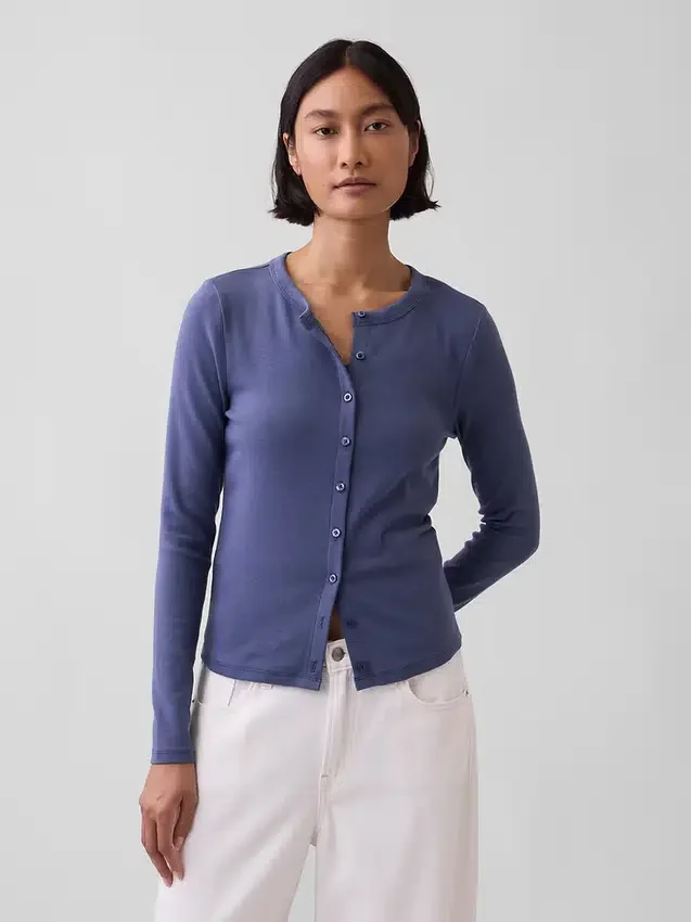 Cardigan moderno de cuello redondo