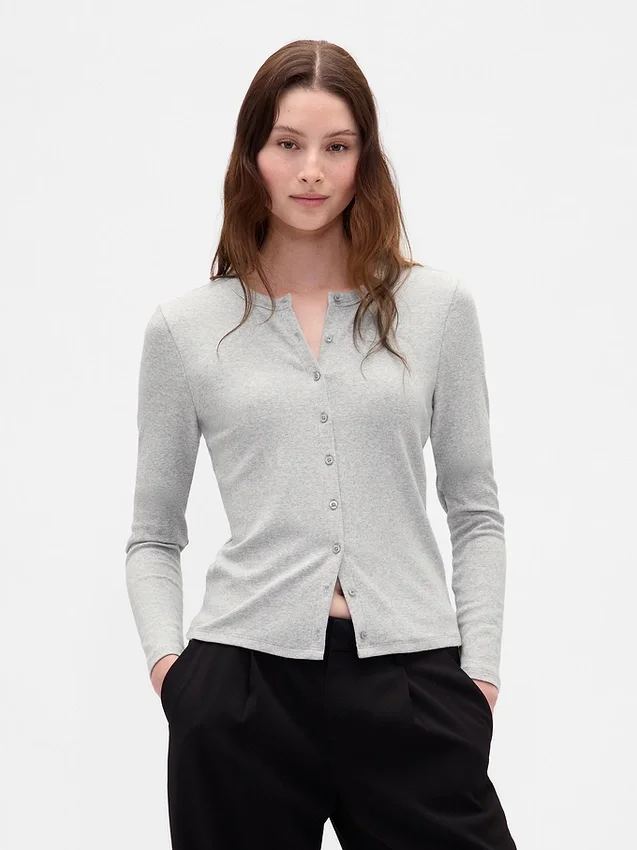 Cardigan moderno de cuello redondo