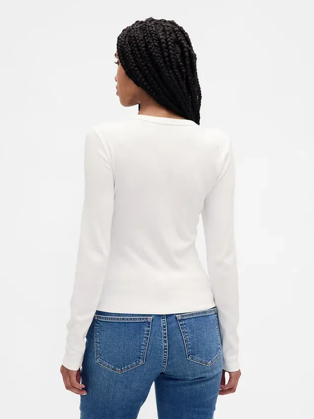 Cardigan moderno de cuello redondo