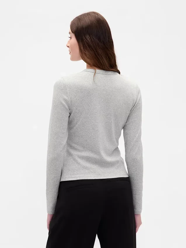 Cardigan moderno de cuello redondo