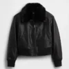 Chaqueta bomber de cuero vegano