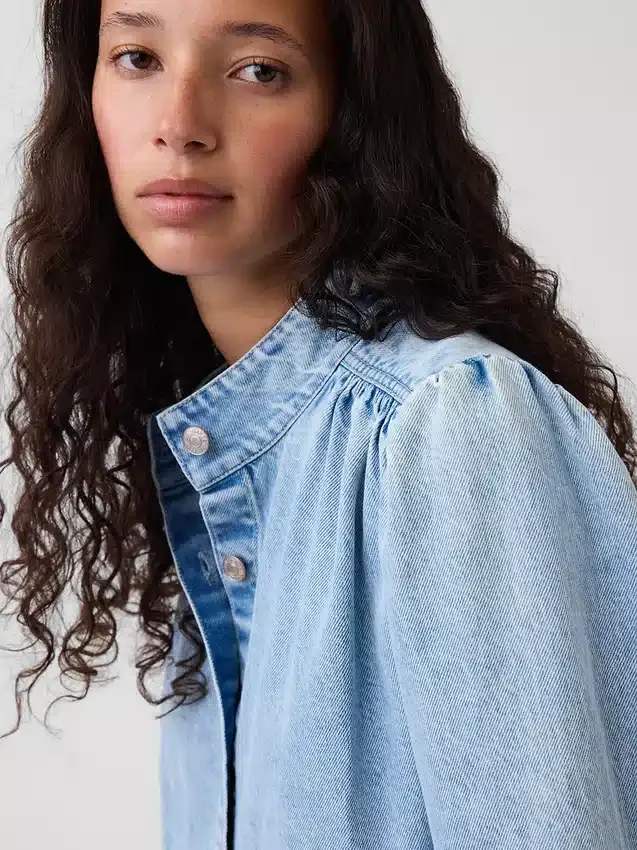 Chaqueta corta de mezclilla estilo swing