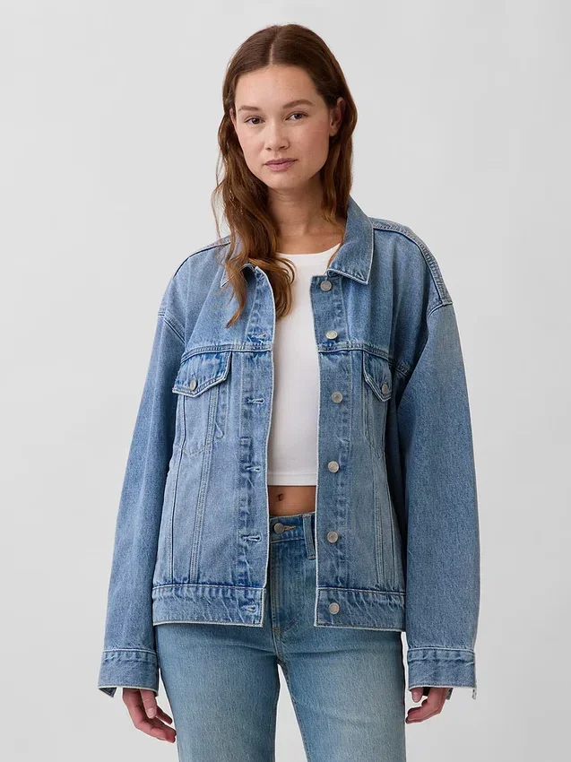 Chaqueta de mezclilla icónica de corte oversize