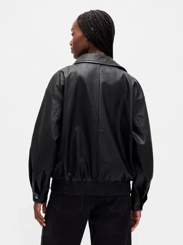 Chaqueta oversize de cuero vegano