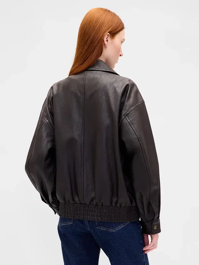 Chaqueta oversize de cuero vegano