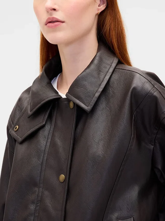 Chaqueta oversize de cuero vegano