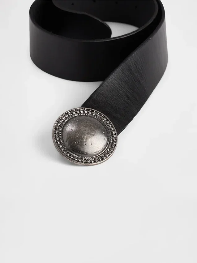 Cinturón de cuero estilo vaquero