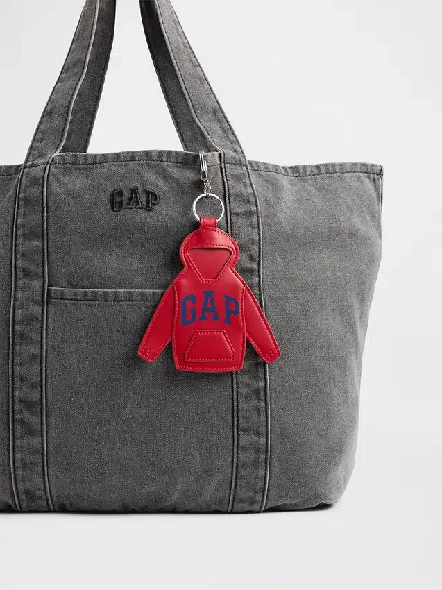 Colgante para bolsa con diseño de sudadera con capucha y logotipo