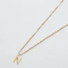 Collar delicado con iniciales de Admiral Row