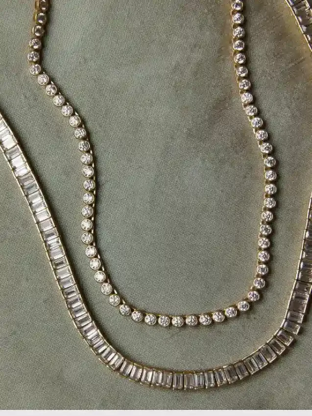 Collar tipo tenis con bisel de Hart