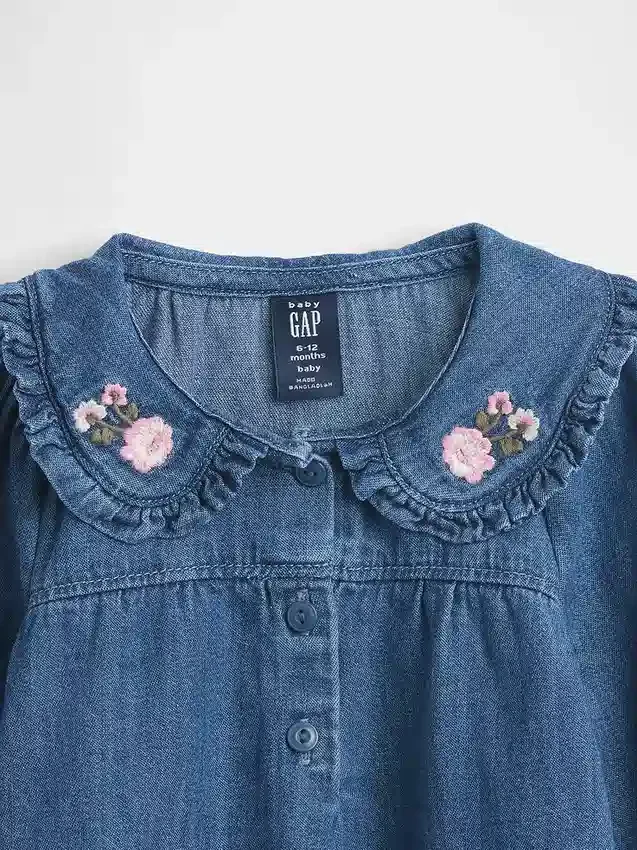 Conjunto de mezclilla con estampado floral para bebé