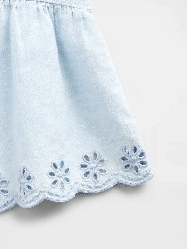 Conjunto de mezclilla con ojales para bebés y niños pequeños