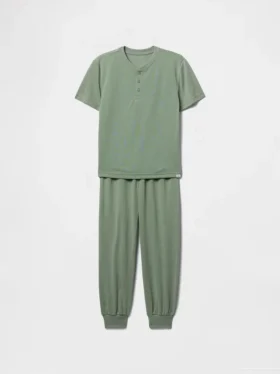 Conjunto de pijama con pantalones tipo jogger reciclados para niños