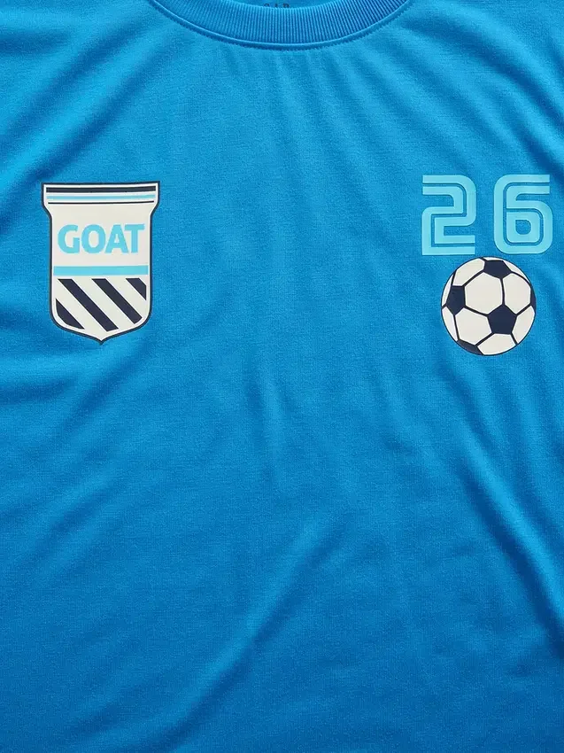 Conjunto de pijama oversize reciclado para niños con pantalones cortos de fútbol
