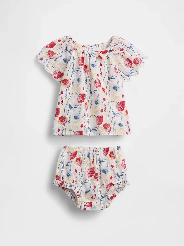 Conjunto floral para bebé