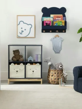 Estante de pared babyGap Brannan Bear con 4 ganchos