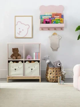 Estante de pared babyGap Brannan Bear con 4 ganchos