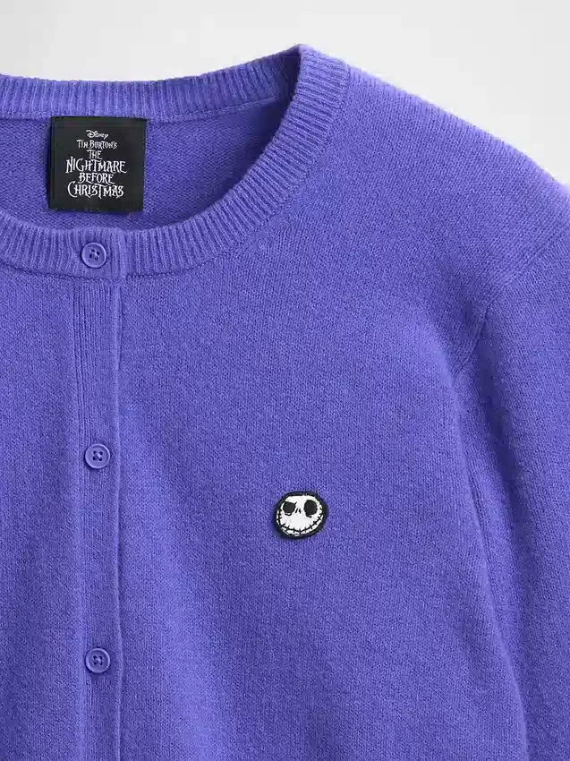 GAP × Disney: «La pesadilla antes de Navidad» de Tim Burton, cárdigan CashSoft con calaveras