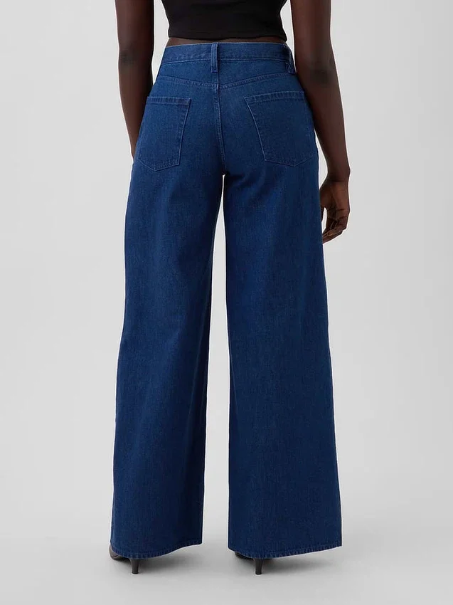 GAP × Hfr: vaqueros extra holgados de talle bajo con estampado floral de Atelier Ndigo