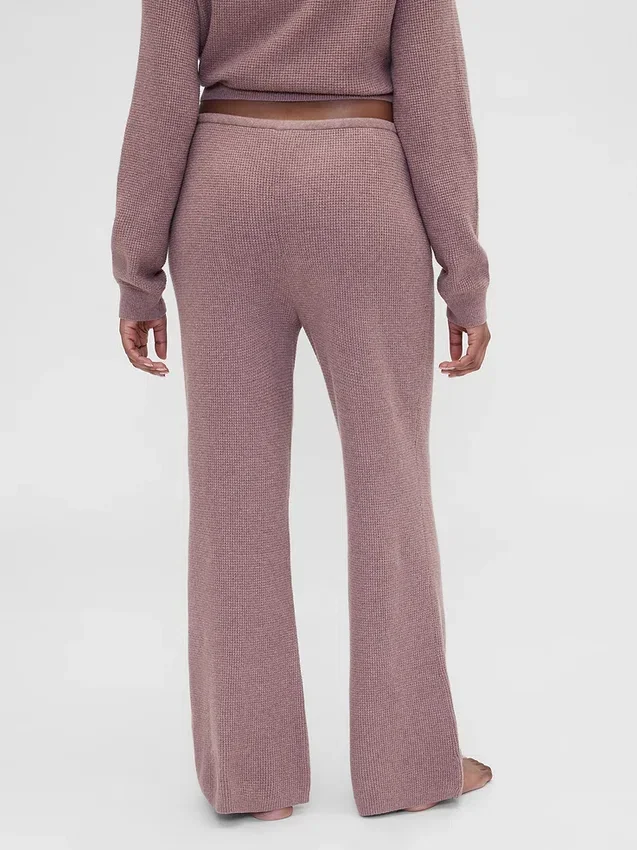 Gap × Summer Fridays: Pantalones de corte bootcut de tejido waffle CashSoft