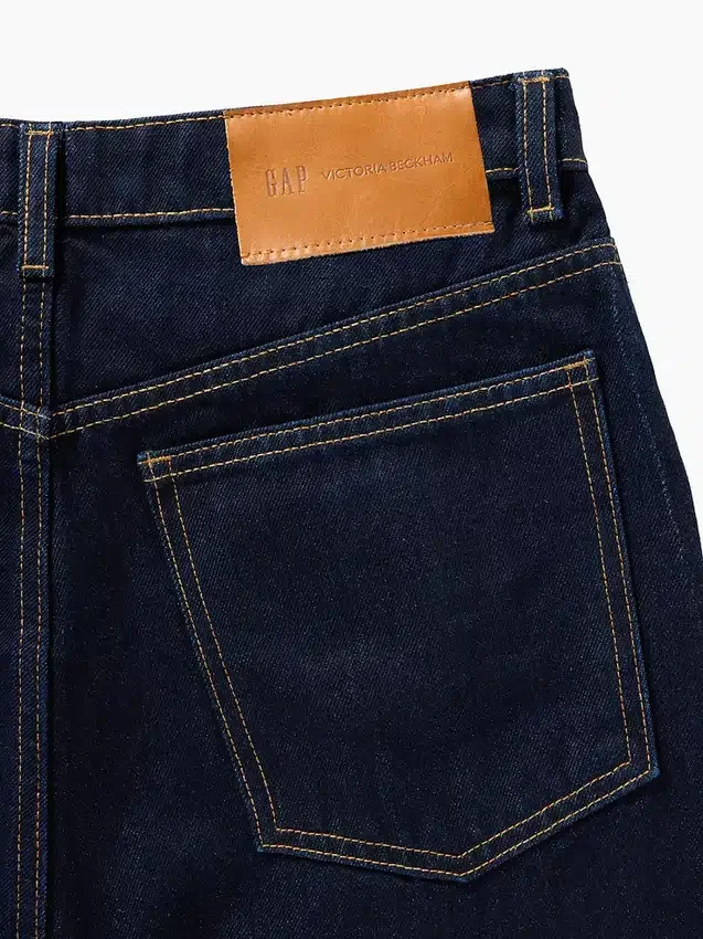 GAP × Victoria Beckham: vaqueros rectos de talle alto