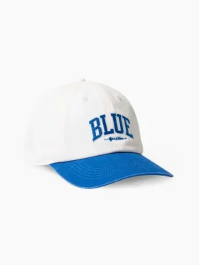 Gorra de béisbol con logotipo azul
