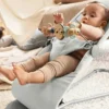 Hamaca para bebé BabyBjörn con juguete de ojos saltones