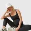 Ingrid e Isabel: el mono deportivo largo negro premamá