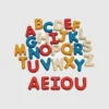Juego de habilidades lingüísticas con el alfabeto en mayúsculas