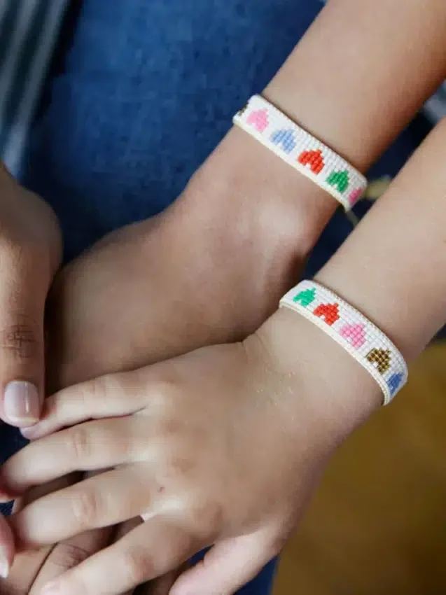 Juego de pulseras «Mini and Me Rainbow Hearts» de Hart