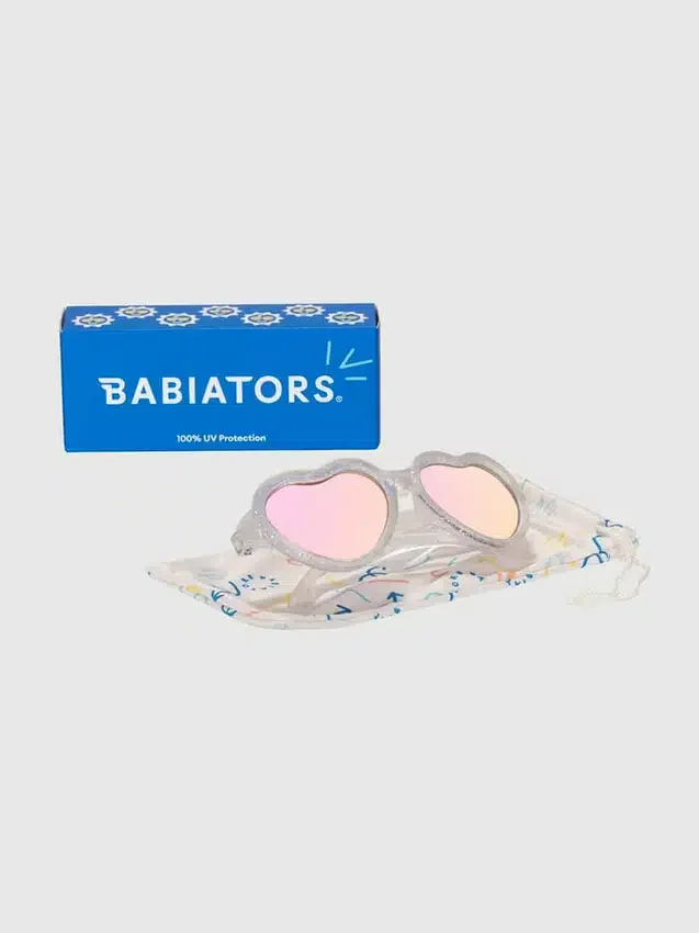 Lentes de sol Babiators para niños pequeños y niños con diseño de corazón